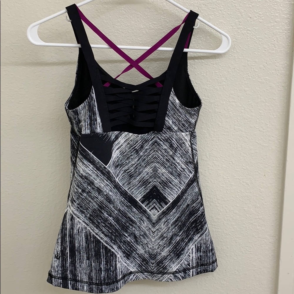 Lululemon top - Picture 3 of 5